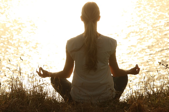 5. Meditace a relaxace: Jaký je význam ticha⁤ pro naše celkové psychické ⁤a fyzické‌ zdraví?